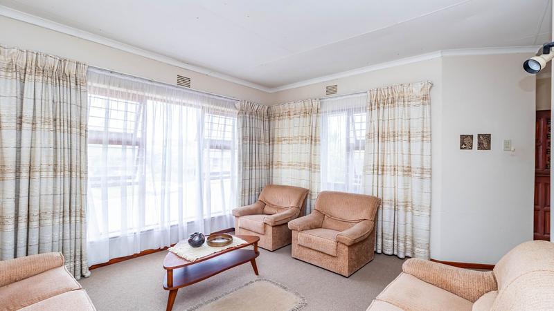 4 Bedroom Property for Sale in Bayview Western Cape